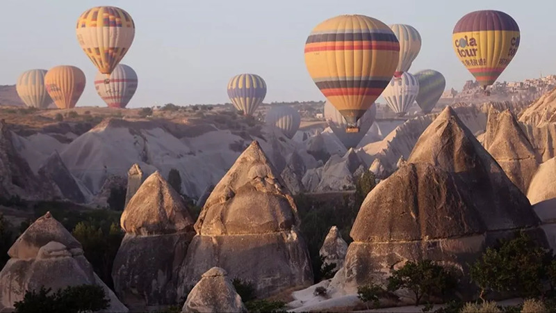 Ballonfahrt in Kappadokien mit atemberaubenden Ausblicken