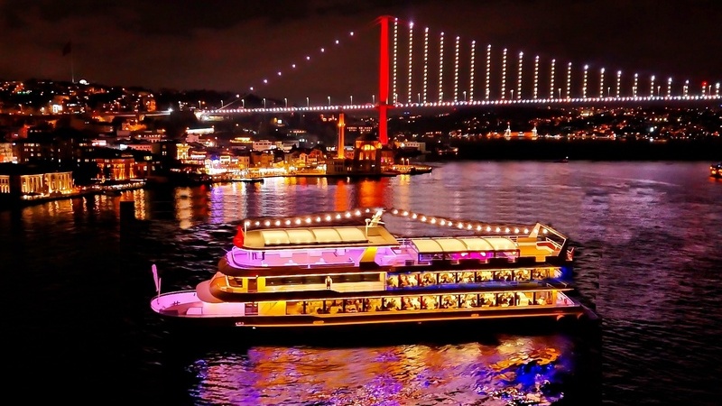 Bosphorus Dinner Cruise - Including Alcoholic Beverages