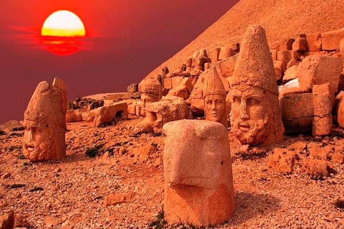 Private Mount Nemrut Tour From İstanbul